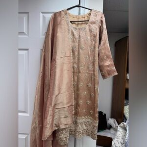 Brand NEW Full heavy zardozi hand work 3 piece suit